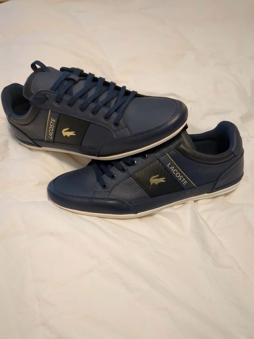 Lacoste Men's Navy and Gold Low-Top Sneakers